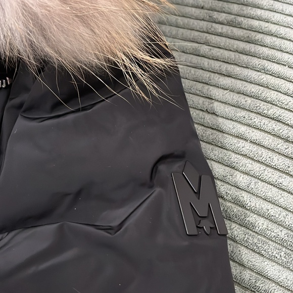 Brand New Mackage Coat size L - Picture 2 of 3